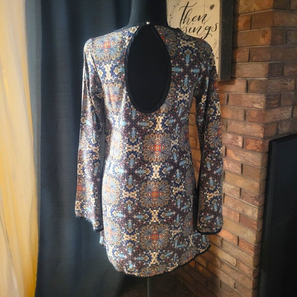One Clothing 70s Retro Blue Multi-Colored Patterned Round Neck Dress - Size S - Picture 8 of 14